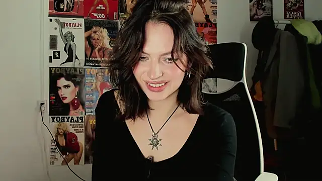 Snapshot of Niky__Jess chatting on December 1, 2025, 5:14 pm Niky Jess online show from December 1, 2025, 5:14 pm