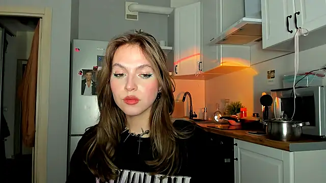 Snapshot of Niky__Jess chatting on February 6, 2025, 9:06 pm Niky Jess online show from February 6, 2025, 9:06 pm