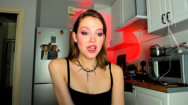 Snapshot of Niky__Jess chatting on February 18, 2025, 3:31 pm Niky Jess online show from February 18, 2025, 3:31 pm