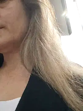 Snapshot of Dark_Angel_22 chatting on April 13, 2026, 9:24 am Dark Angel 22 online show from April 13, 2026, 9:24 am