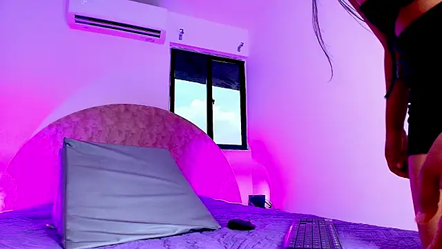 Snapshot of anisha_x chatting on November 15, 2025, 7:18 pm anisha x online show from November 15, 2025, 7:18 pm