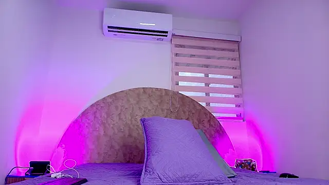 Snapshot of anisha_x chatting on November 20, 2025, 7:14 pm anisha x online show from November 20, 2025, 7:14 pm