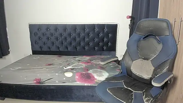  diegsz  online show from April 10, 2026, 1:29 pm