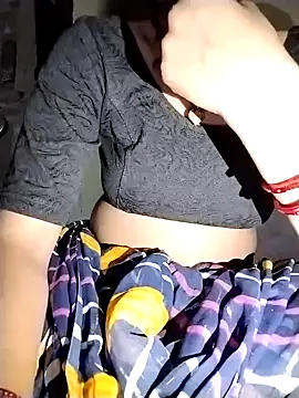 Snapshot of Poonam-bab chatting on February 28, 2025, 4:10 pm Poonam-bab online show from February 28, 2025, 4:10 pm