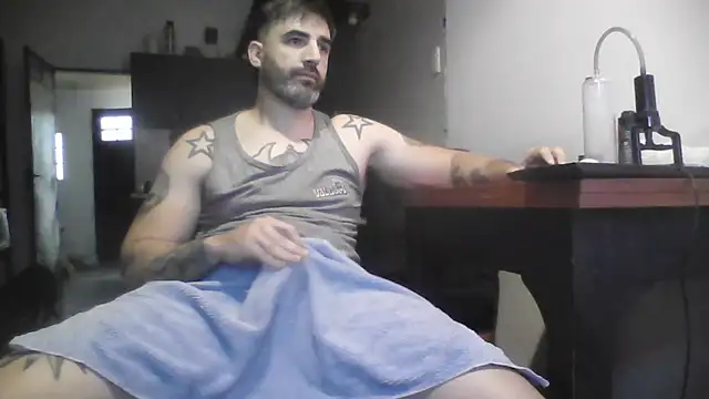 ozzypsico13 online show from October 26, 2025, 6:52 pm