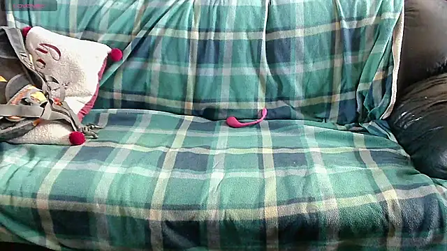 LauraMonolo online show from March 13, 2026, 4:01 pm