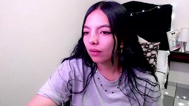 Snapshot of loren_tits24 chatting on June 21, 2026, 8:25 pm loren tits24 online show from June 21, 2026, 8:25 pm
