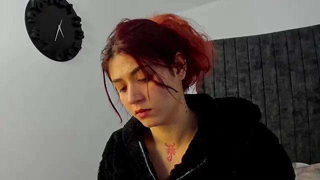 Snapshot of AnnyCherry_ chatting on November 8, 2025, 12:14 am AnnyCherry online show from November 8, 2025, 12:14 am