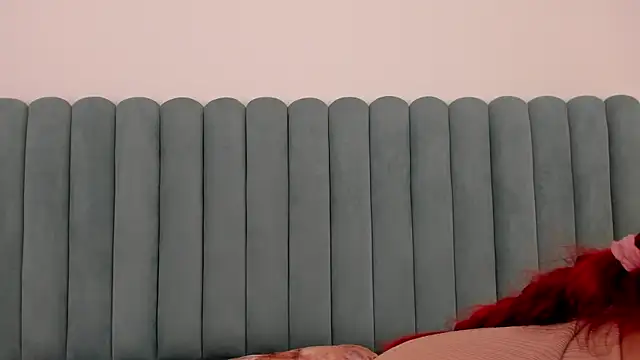 Snapshot of AnnyCherry_ chatting on October 28, 2025, 9:58 pm AnnyCherry online show from October 28, 2025, 9:58 pm