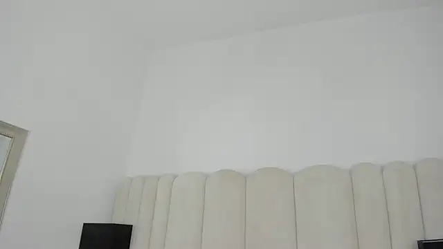 Snapshot of AnnyCherry_ chatting on November 26, 2025, 10:43 pm AnnyCherry online show from November 26, 2025, 10:43 pm