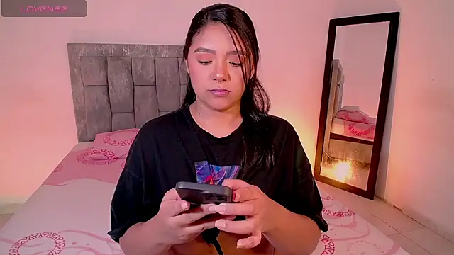 Snapshot of DIANEE_01 chatting on February 22, 2026, 1:19 am DIANEE 01 online show from February 22, 2026, 1:19 am