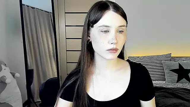 Snapshot of Stella_Sunny chatting on February 6, 2026, 5:20 pm Stella Sunny online show from February 6, 2026, 5:20 pm