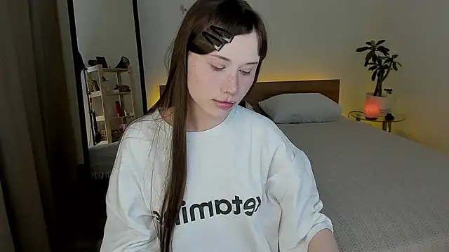 Snapshot of Stella_Sunny chatting on June 27, 2026, 9:54 pm Stella Sunny online show from June 27, 2026, 9:54 pm