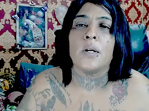 Snapshot of Indiancatz2 chatting on November 26, 2025, 5:24 pm Indiancatz2 online show from November 26, 2025, 5:24 pm