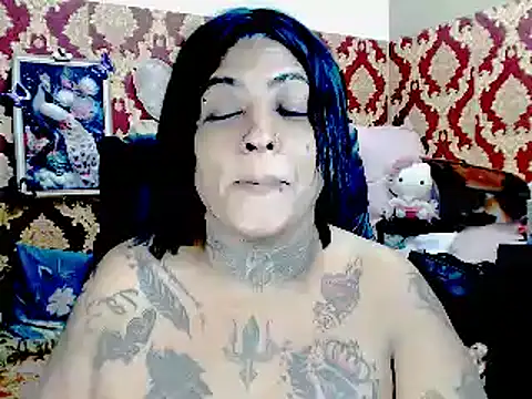 Snapshot of Indiancatz2 chatting on November 1, 2025, 3:39 pm Indiancatz2 online show from November 1, 2025, 3:39 pm