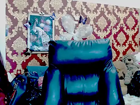 Indiancatz2 online show from December 18, 2025, 5:50 pm