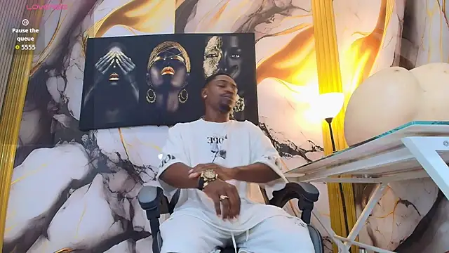 Thomas shelbys online show from April 18, 2026, 3:09 am