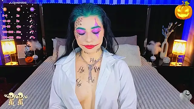 Snapshot of KitnissKiss chatting on October 30, 2025, 9:11 pm KitnissKiss online show from October 30, 2025, 9:11 pm