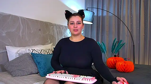 Snapshot of MaryMurray chatting on October 31, 2025, 7:16 am MaryMurray online show from October 31, 2025, 7:16 am