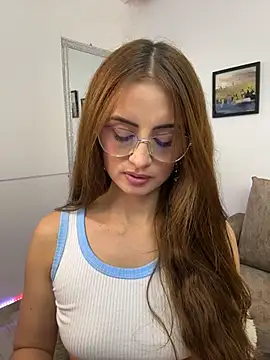 Snapshot of MiaaLoren chatting on August 1, 2026, 6:17 pm MiaaLoren online show from August 1, 2026, 6:17 pm