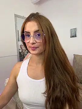 MiaaLoren online show from April 14, 2026, 6:13 pm