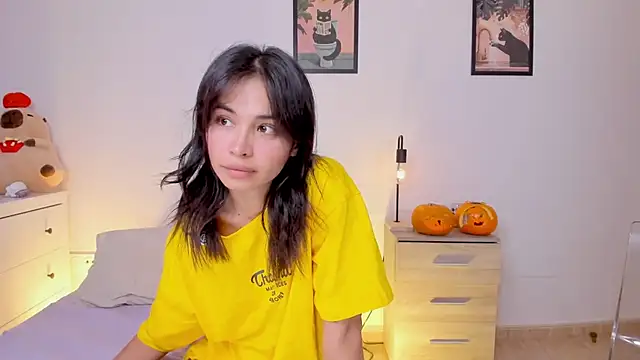 Snapshot of Adriennesexxx chatting on November 1, 2025, 10:36 pm Adriennesexxx online show from November 1, 2025, 10:36 pm