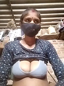 Ritu-0143 online show from April 11, 2026, 2:43 pm