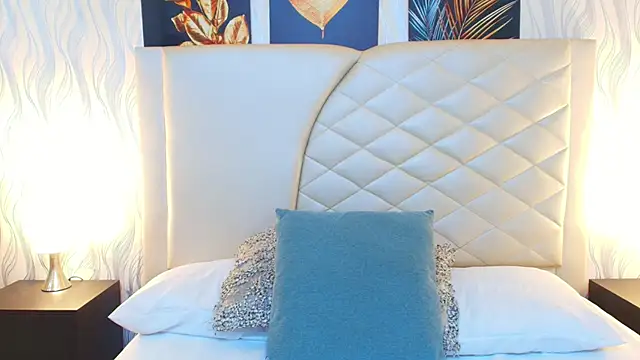 Snapshot of Amberr_Greyy chatting on November 13, 2025, 4:05 am Amberr Greyy online show from November 13, 2025, 4:05 am