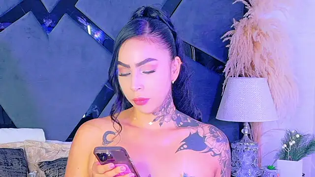 Snapshot of GiahDaniels chatting on July 9, 2026, 5:45 pm GiahDaniels online show from July 9, 2026, 5:45 pm