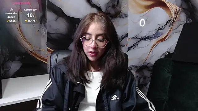 ling ling24 online show from March 21, 2025, 3:33 am