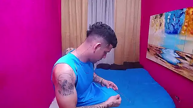 Snapshot of hugecocks_hot chatting on February 23, 2026, 11:49 pm hugecocks hot online show from February 23, 2026, 11:49 pm