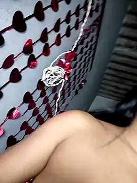 DIORA Latina online show from March 18, 2026, 3:53 am