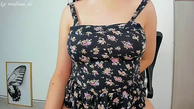 Nadiaa  online show from March 1, 2025, 3:53 am