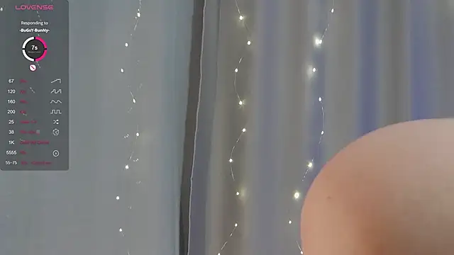 Snapshot of _Sweetie_ chatting on February 20, 2025, 1:51 pm Sweetie online show from February 20, 2025, 1:51 pm