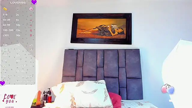 Vahiolet smith online show from February 13, 2026, 3:17 am