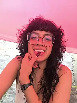 Snapshot of Fun_Everywhere chatting on February 6, 2026, 8:16 pm Fun Everywhere online show from February 6, 2026, 8:16 pm