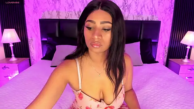 SpicyAmelia online show from November 25, 2025, 12:38 pm