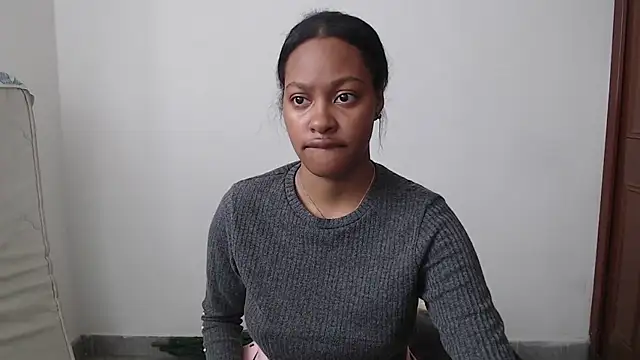 StormiHills online show from January 18, 2026, 6:44 pm