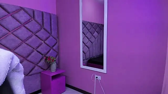 Snapshot of AnnySweett_ chatting on December 20, 2025, 3:26 pm AnnySweett online show from December 20, 2025, 3:26 pm