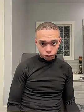 Snapshot of BubbaATL chatting on October 28, 2025, 1:50 am BubbaATL online show from October 28, 2025, 1:50 am