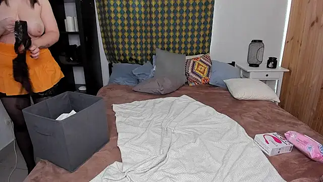 Snapshot of Kendra_SXY chatting on October 27, 2025, 3:40 am Kendra SXY online show from October 27, 2025, 3:40 am