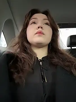 Snapshot of Peachy_Dream chatting on November 5, 2025, 9:01 am Peachy Dream online show from November 5, 2025, 9:01 am