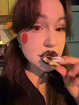 Snapshot of Peachy_Dream chatting on October 30, 2025, 8:50 pm Peachy Dream online show from October 30, 2025, 8:50 pm