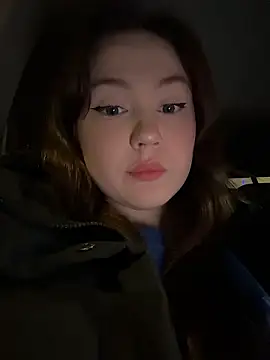 Snapshot of Peachy_Dream chatting on January 15, 2026, 6:33 pm Peachy Dream online show from January 15, 2026, 6:33 pm