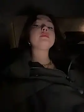 Snapshot of Peachy_Dream chatting on February 12, 2026, 7:02 pm Peachy Dream online show from February 12, 2026, 7:02 pm