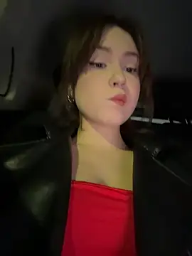 Snapshot of Peachy_Dream chatting on December 16, 2025, 7:07 pm Peachy Dream online show from December 16, 2025, 7:07 pm