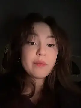 Snapshot of Peachy_Dream chatting on December 20, 2025, 6:44 pm Peachy Dream online show from December 20, 2025, 6:44 pm