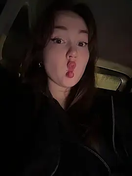 Snapshot of Peachy_Dream chatting on November 23, 2025, 6:29 pm Peachy Dream online show from November 23, 2025, 6:29 pm