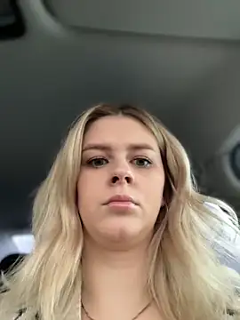 Snapshot of Love_Bri chatting on October 26, 2025, 10:37 am Love Bri online show from October 26, 2025, 10:37 am