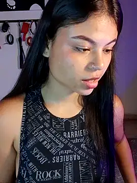 Snapshot of Cleo_hills chatting on May 27, 2026, 2:46 pm Cleo hills online show from May 27, 2026, 2:46 pm